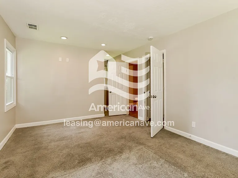 776937_007_main_bedroom_7.jpg