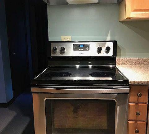 Kitchen-stainless steel stove included