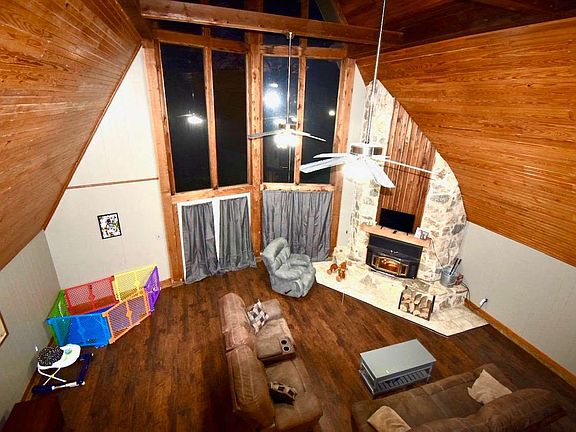 2nd image of 8517 N Kings Hwy