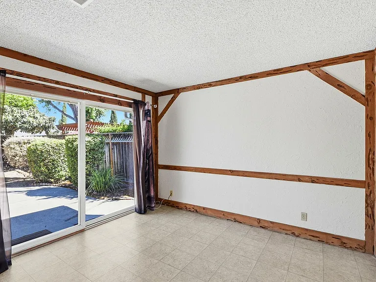 5880 Taormino Ave — Photo 19