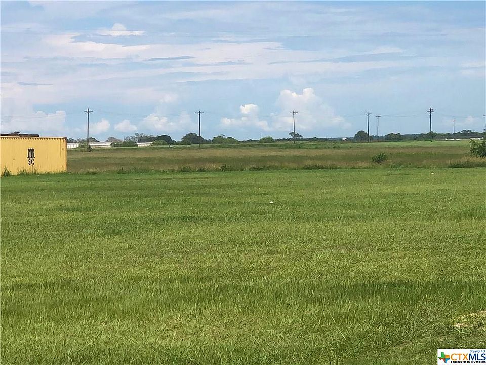 2nd image of 905 Us Highway 77a S