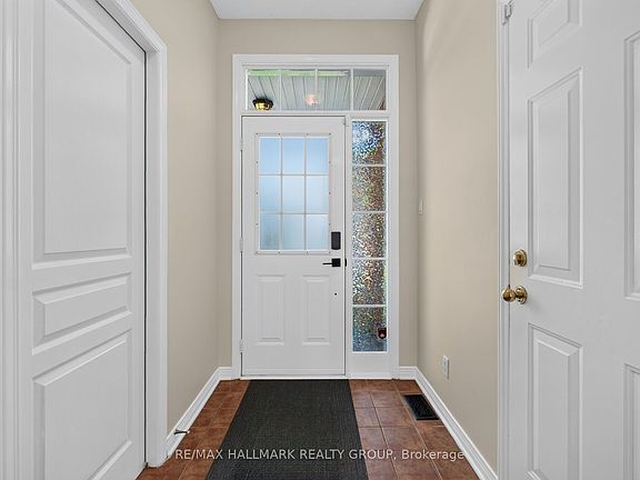 4th image of 24 Gray Cres