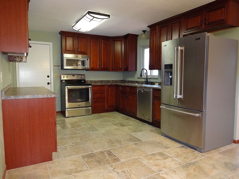 1st image of 1119 Katherine Dr