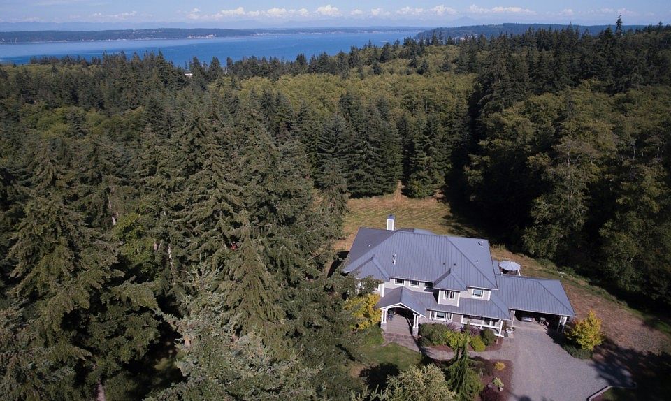 2nd image of 3169 Day Rd