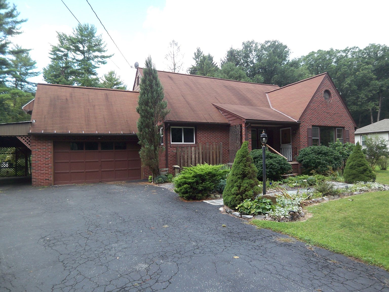 681 Park Ave, Lock Haven, PA 17745