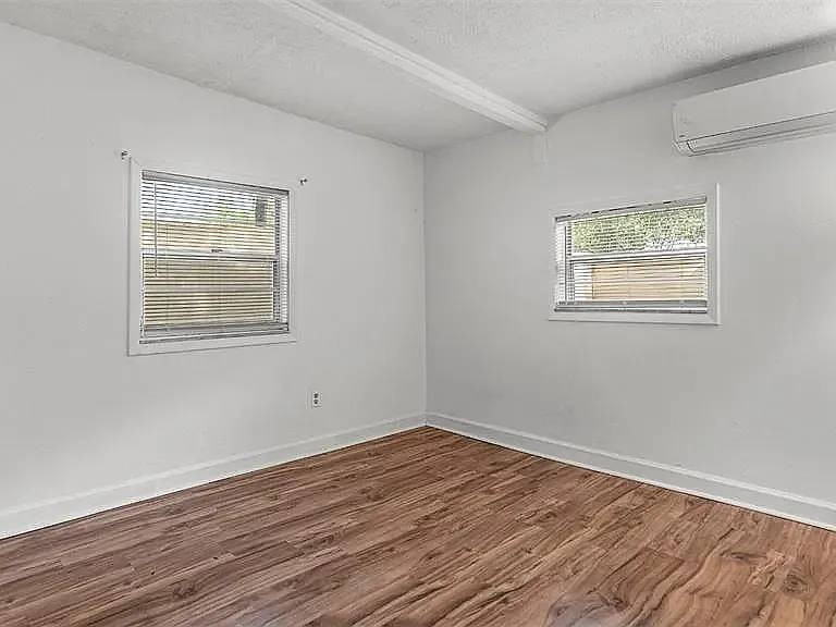 904 NW 14th Ave #B — Photo 16