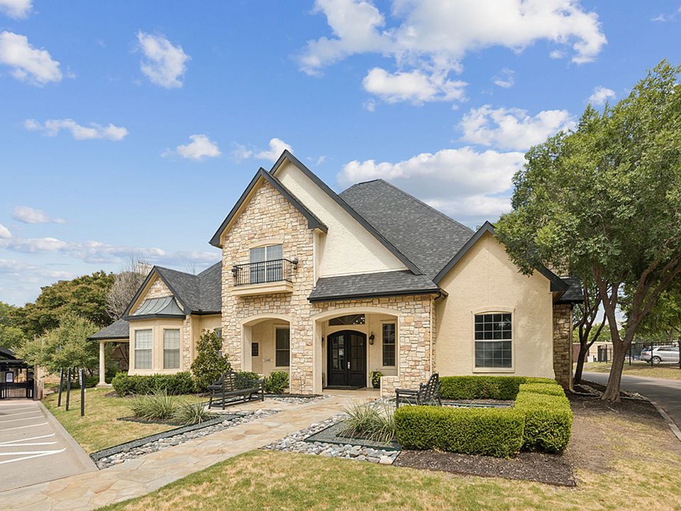 Stonebriar at Frisco Leasing Office