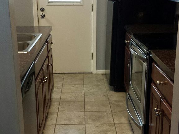 3rd image of 429 Abbeyville Rd #A-7