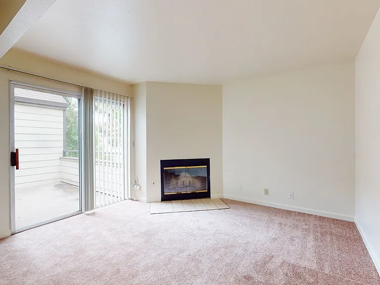 Pointe at Harden Ranch — Photo 37
