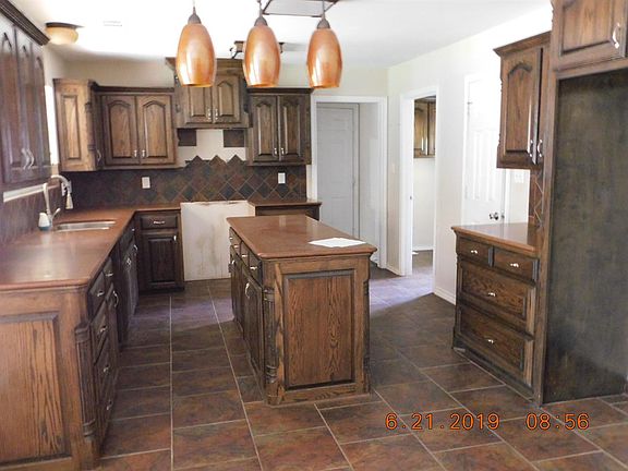 5th image of 10418 County Road 136 N