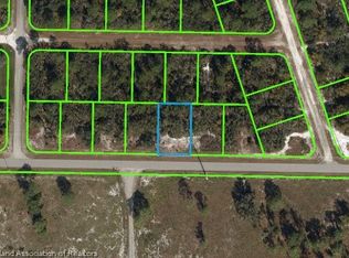 1007 Lake Groves Rd NW, Lake Placid, FL 33852