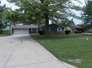 4127 Becker Rd, Woodburn, IN 46797