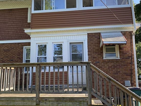 2nd image of 337 E Sunnybrook Dr Lowr 1
