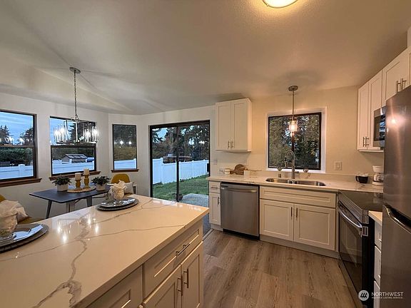 5th image of 205 NW Nichols Avenue