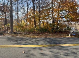 235 Green Hollow Rd, Killingly, CT 06239