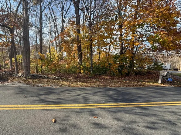235 Green Hollow Road, Killingly, CT 06239