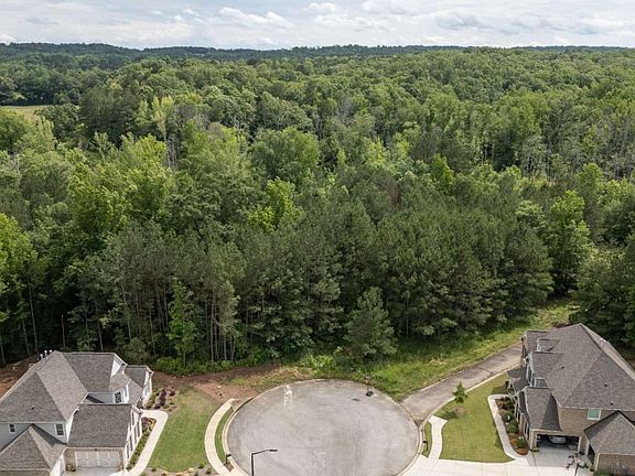 4th image of 462 Manchester Ln