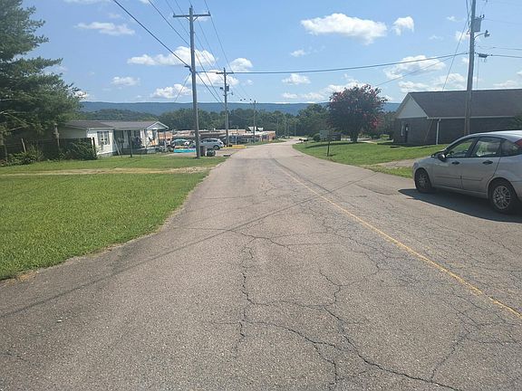 4th image of 326 Grady Rd