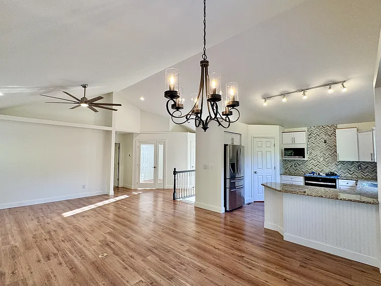 220 Konawa Ln — Photo 6