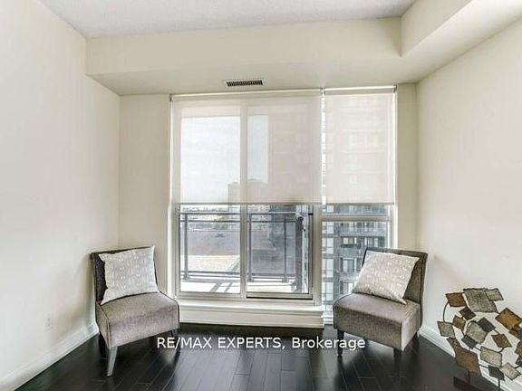 5th image of 510 Curran Pl #1002