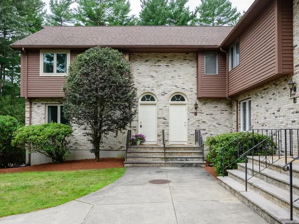 157 Chestnut St APT 5, Foxboro, MA 02035