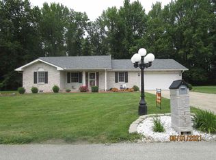 328 W Village Dr, Sullivan, IN