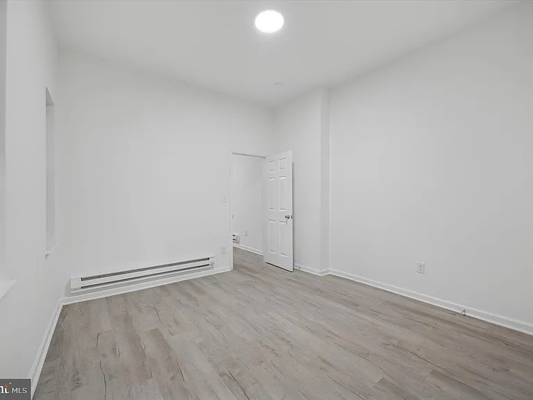 1418 W Erie Ave #4 — Photo 15