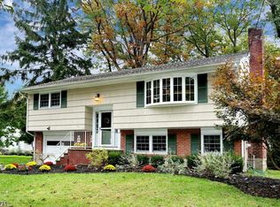 166 Grove St, Ramsey, NJ 07446