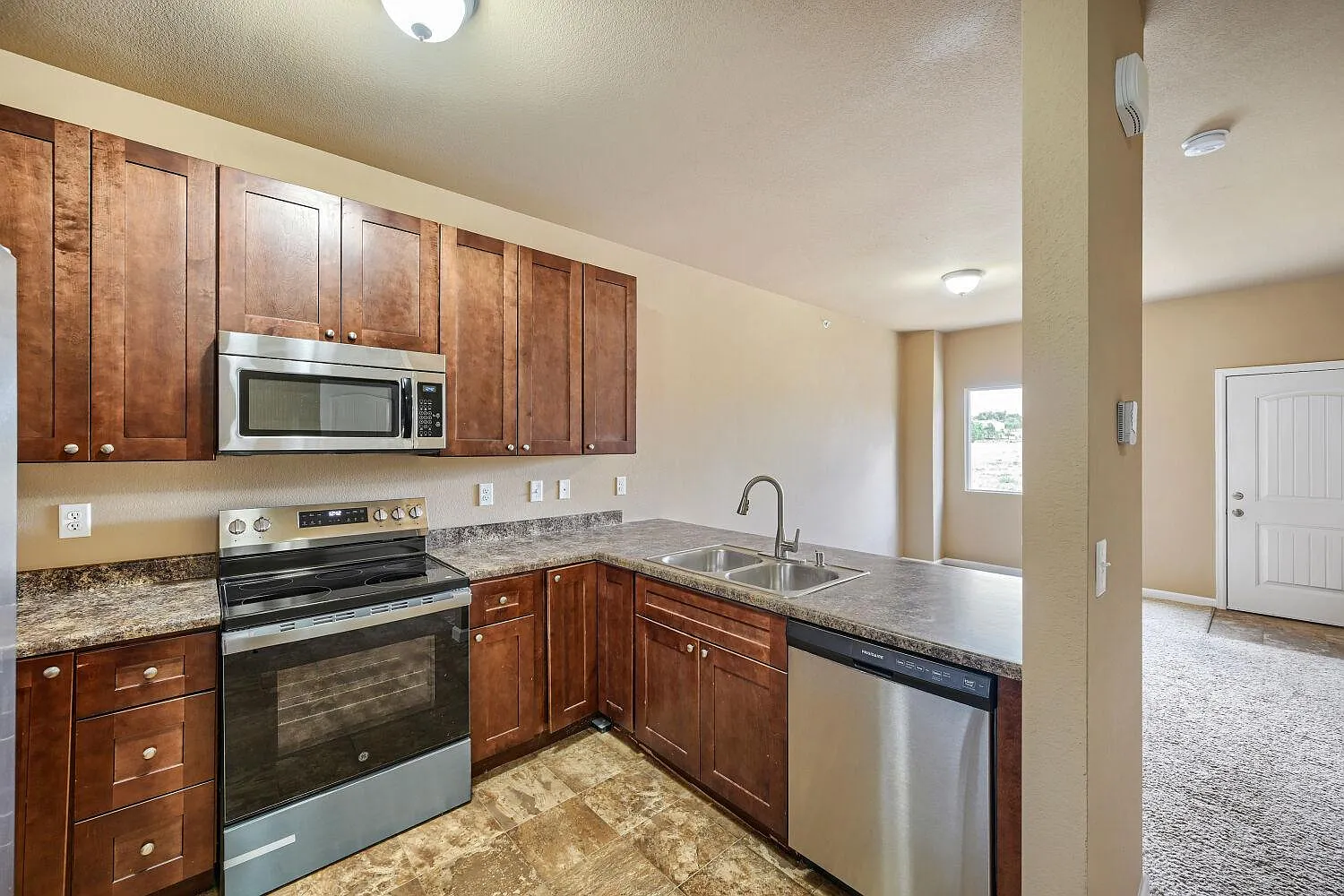 4219 Perryville Point — Photo 4