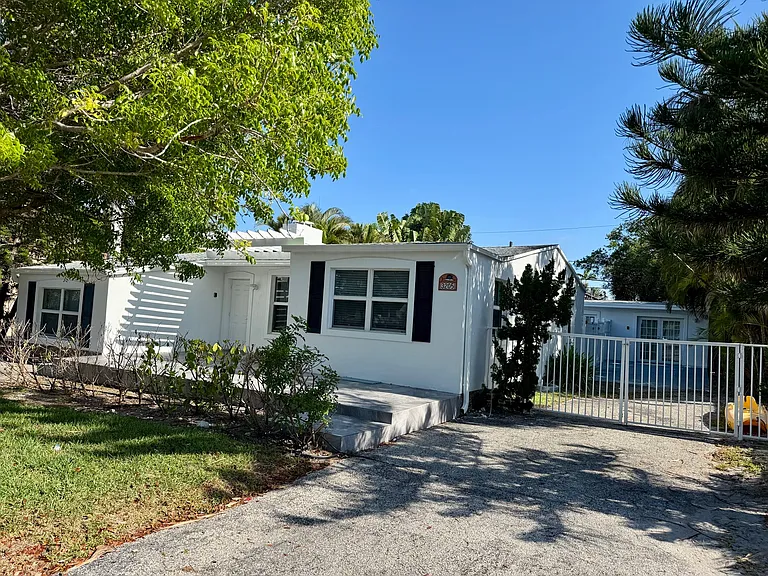 3205 Canal Dr — Photo 45