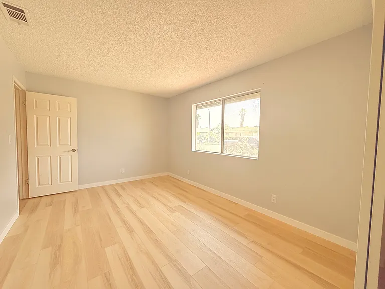 41096 Beachwood Ave — Photo 17
