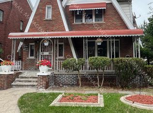 17144 Santa Rosa Dr, Detroit, MI 48221