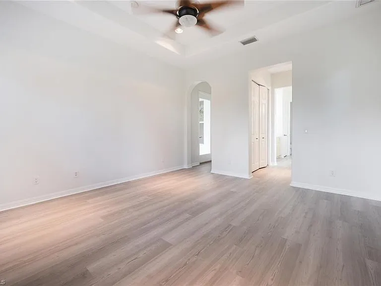 10800 Fieldfair Dr — Photo 15
