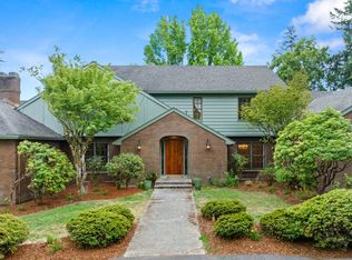 8910 SW Fredeen Ln, Portland, OR 97225