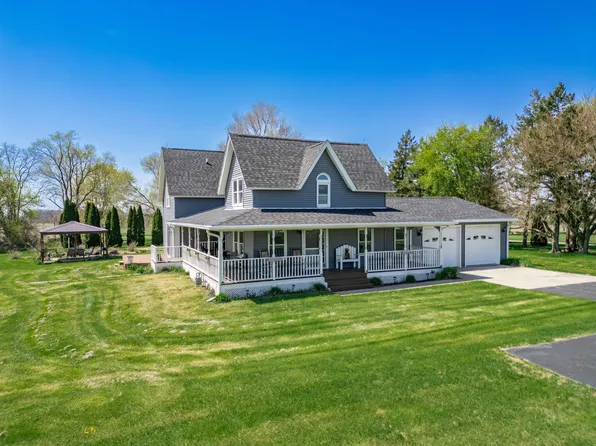 34007 Pearl St, Kirkland, IL 60146