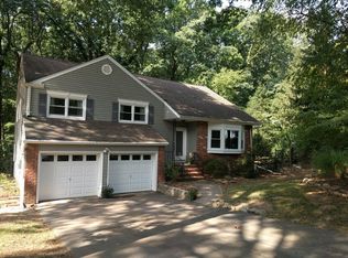 14 Coursen Way, Morris Plains, NJ 07950