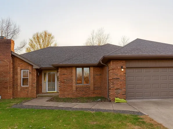 2831 N Garry Street, Springfield, MO 65803