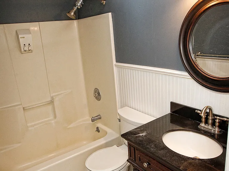102 Whistling Swan Ln — Photo 15