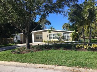 1300 Russell Dr N, Saint Petersburg, FL 33710