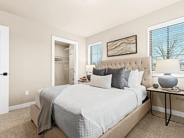 Sterling Park Place Apartments — Photo 21