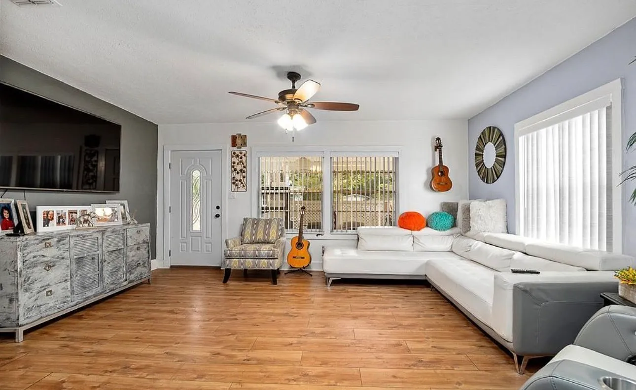 3 bed, 1380 sqft, $1,800 — Photo 4