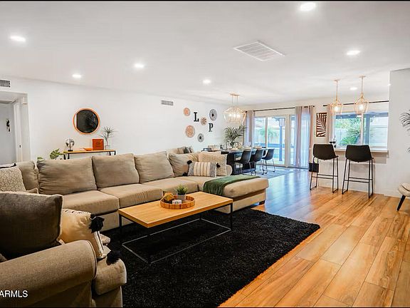 3rd image of 1831 E CORNELL Drive