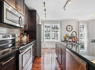 1214 E Cranford Ct SE, Calgary, AB T3M 0W2