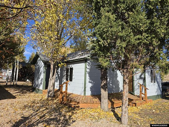 4th image of 221 Beryl St