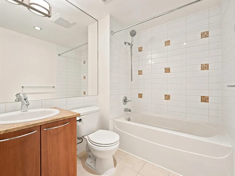 4028 Knight St #516 — Photo 14