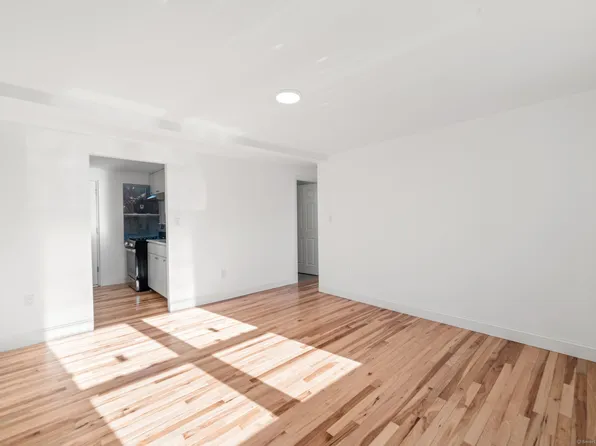 930 Wethersfield Avenue APT 4, Hartford, CT 06114