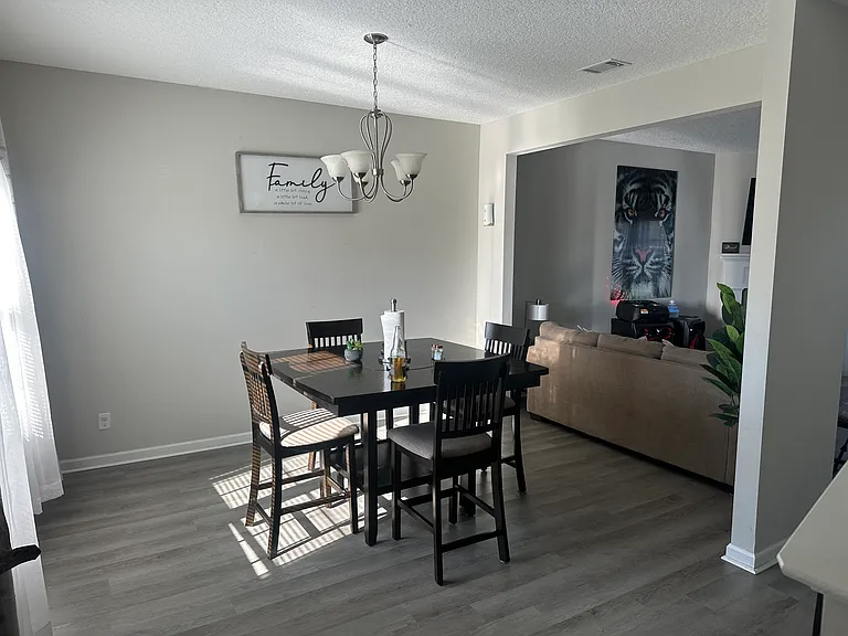 1293 Windrow Dr — Photo 4