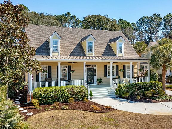 2nd image of 1425 Lagoon Park Cir