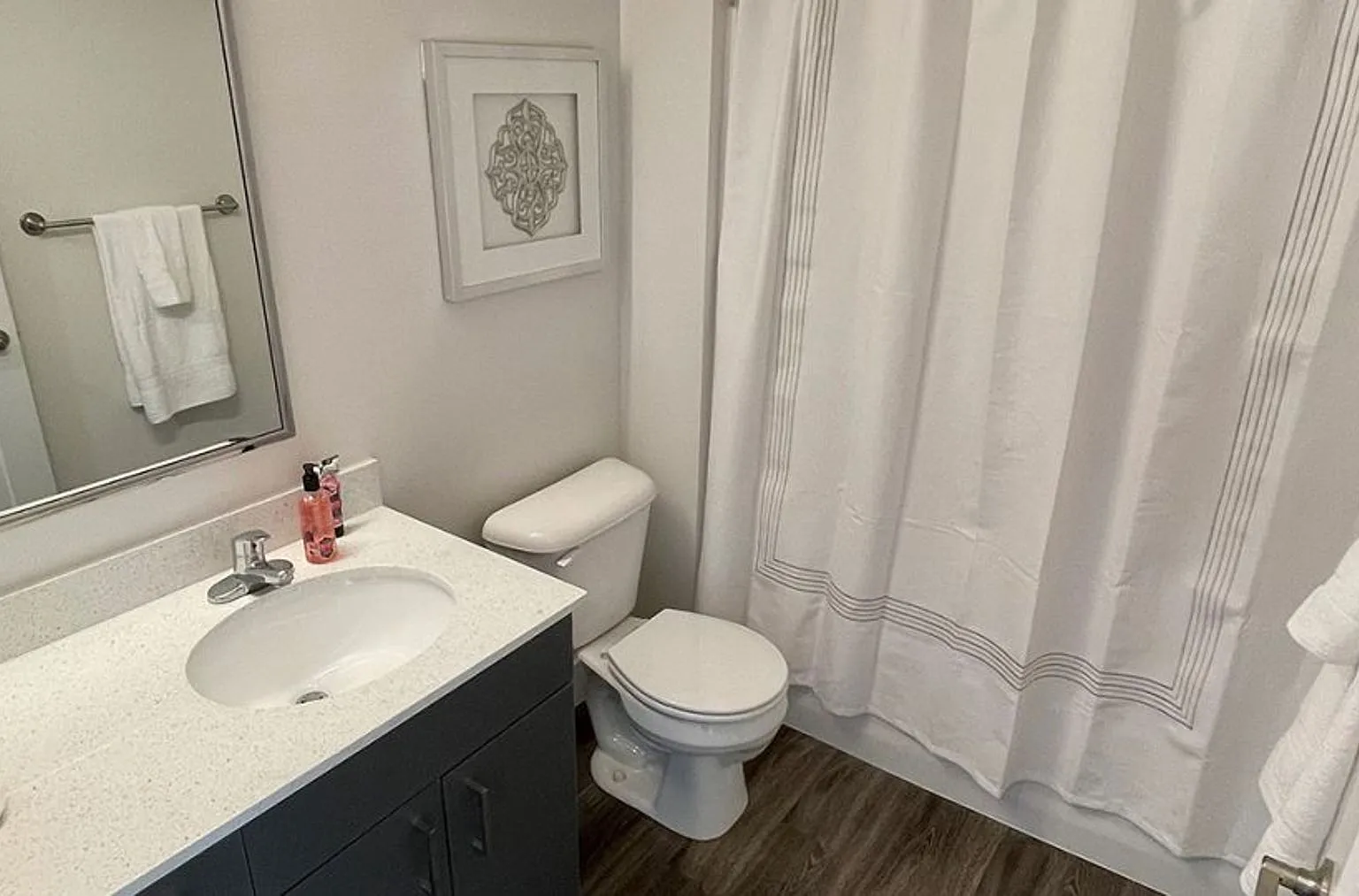 Thirty First Place Apartments — Photo 3