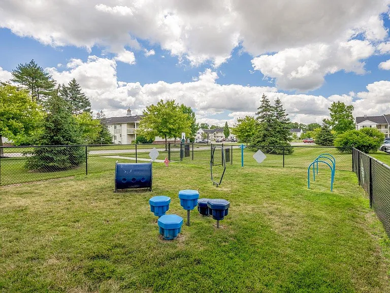 Steeplechase Apartments and Townhomes — Photo 15